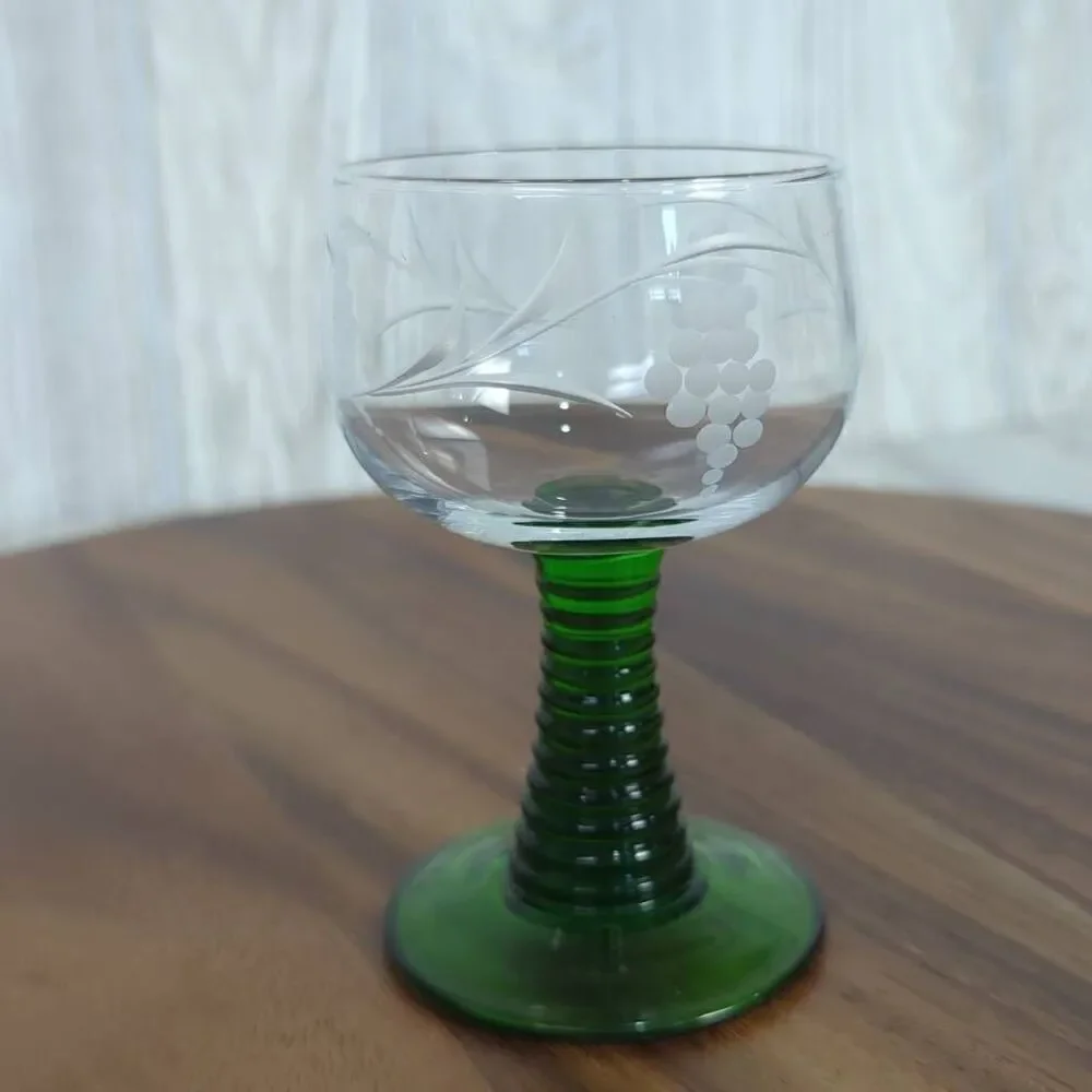 German Roemer Bockling Wine Glass Etched Grapes Design Beehive Green Stem